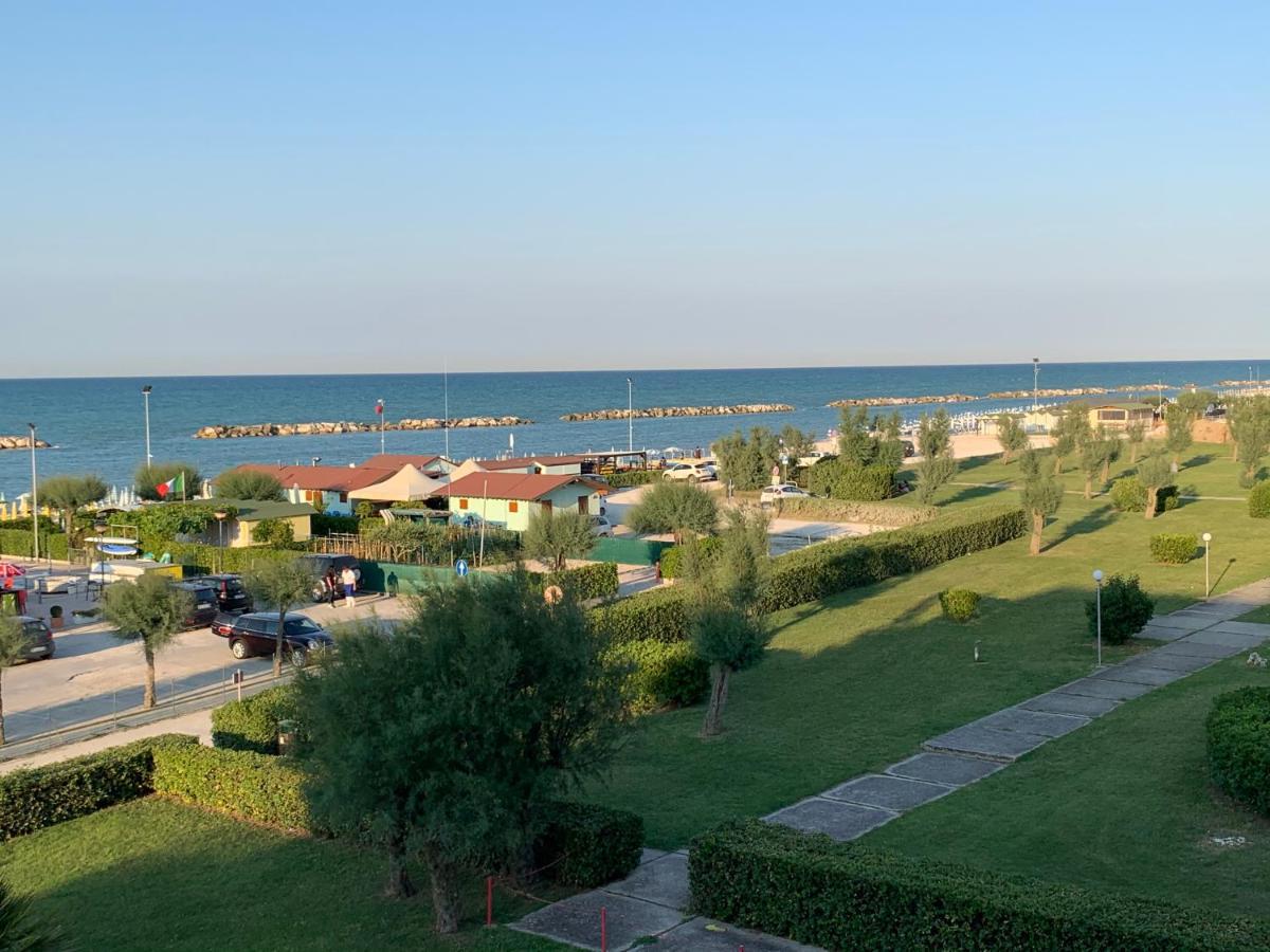 Al Mare Apartament Apartment Фано Екстериор снимка